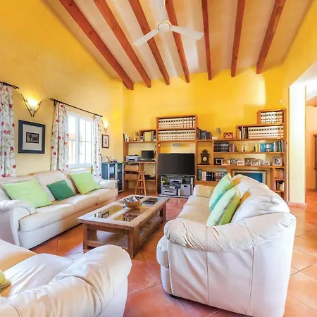 Sleeps 7 Air Con Wifi Villa *