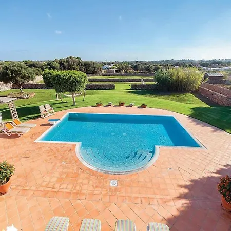 Sleeps 7 Air Con Wifi * Trebeluger