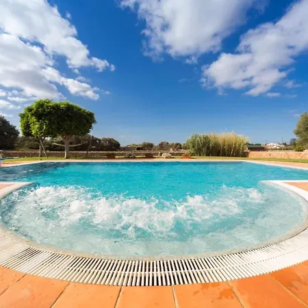Sleeps 7 Air Con Wifi Villa *